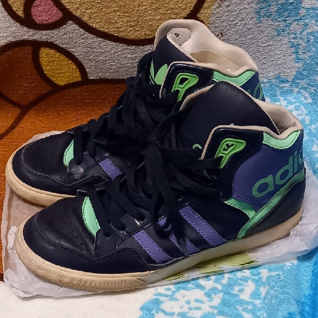 adidas - adidas ハイカットスニーカーの通販 by ヒユンケルン's adidas - adidas ハイカットスニーカーの通販 by ヒユンケルン's