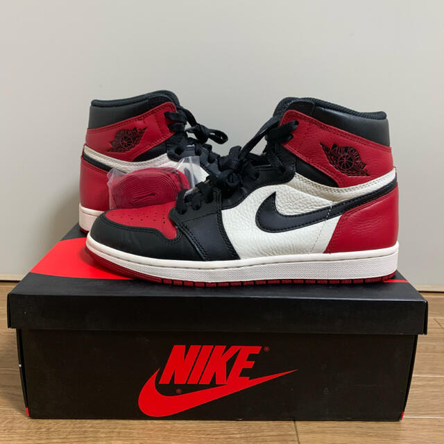 NIKE(ナイキ)のNIKE AIR JORDAN 1 RETRO HIGH OG BRED TOE メンズの靴/シューズ(スニーカー)の商品写真