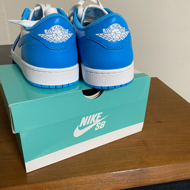 NIKE(ナイキ)の27.5cm Nike SB air jordan 1 low UNC メンズの靴/シューズ(スニーカー)の商品写真