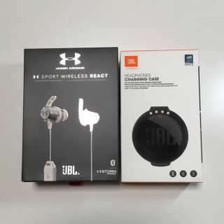 アンダーアーマー(UNDER ARMOUR)のJBL UA SPORT WIRELESS REACT WHITE 【値下げ】(ヘッドフォン/イヤフォン)