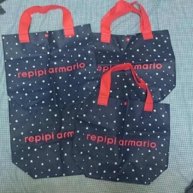 repipi armario(レピピアルマリオ)のレピピアルマリオ ショッパー ショップ袋 ４枚 レディースのバッグ(ショップ袋)の商品写真