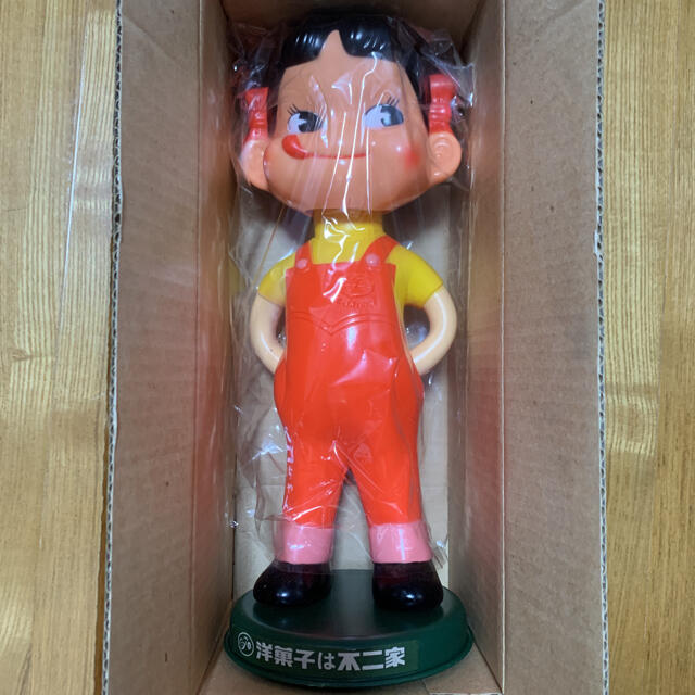 新品 不二家 ペコちゃん ソフビ 首振り人形 レア 昭和レトロの通販 by ...