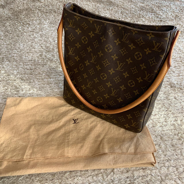 LOUIS VUITTON(ルイヴィトン)のルイヴィトン　モノグラムルーピング　ＧＭ レディースのバッグ(ショルダーバッグ)の商品写真