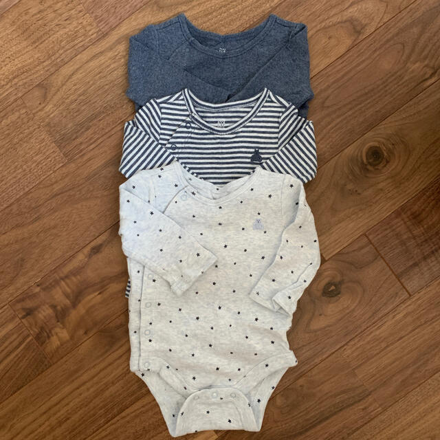 babyGAP(ベビーギャップ)のポコミ様専用　3枚セット　baby GAP 長袖ロンパース　前あき キッズ/ベビー/マタニティのベビー服(~85cm)(ロンパース)の商品写真