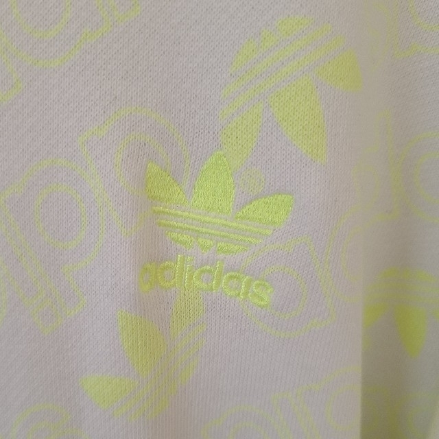 adidas　モノグラムフーディ