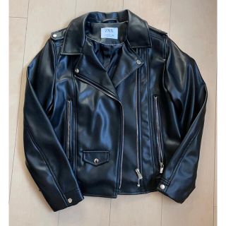 ザラキッズ(ZARA KIDS)の☆超美品！［ZARAキッズ］ライダースジャケット黒☆(ジャケット/上着)