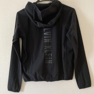 カルバンクライン(Calvin Klein)の新品　黒　カルバンクライン ロゴ フード ウィンドブレイカー ウインドブレーカー(ウェア)