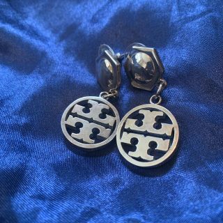 トリーバーチ(Tory Burch)のTORY BURCH☆ロゴピアス(ピアス)