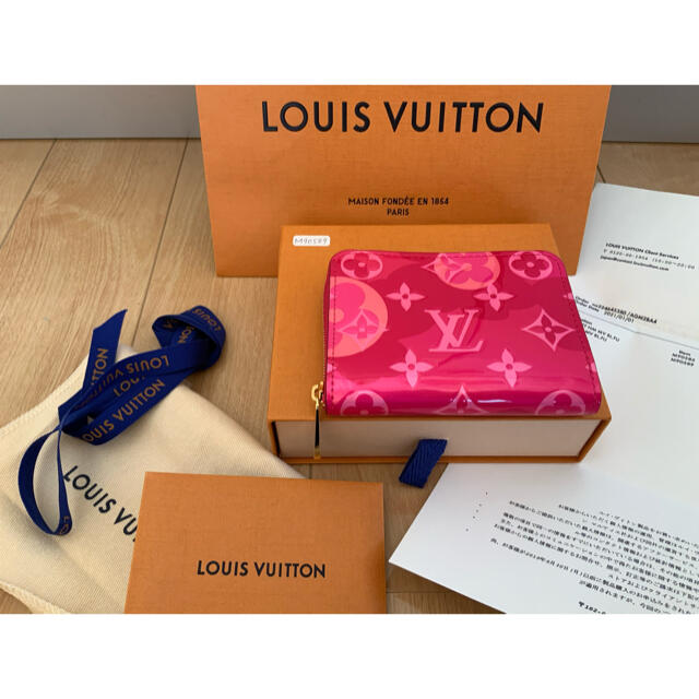 LOUIS VUITTON(ルイヴィトン)の新品 バレンタイン　ヴィトン 小銭入れ　コインパース ヴェルニ モノグラム  レディースのファッション小物(財布)の商品写真