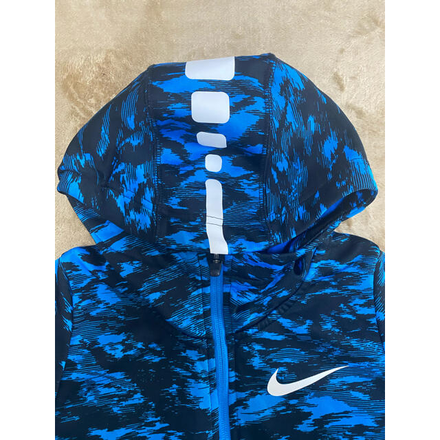 NIKE(ナイキ)のNIKEパーカー M キッズ/ベビー/マタニティのキッズ服男の子用(90cm~)(ジャケット/上着)の商品写真