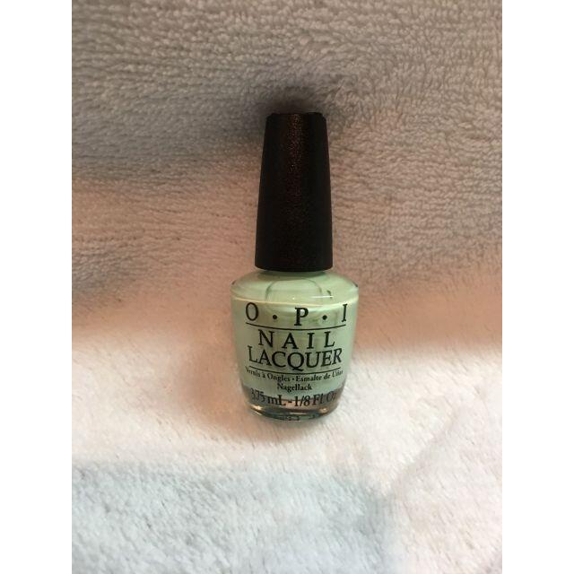 OPI(オーピーアイ)のOPI　 パステルミントグリーン　 ミニボトル　新品 コスメ/美容のネイル(マニキュア)の商品写真