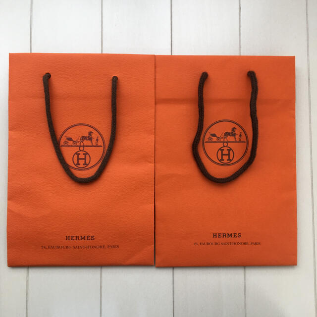 エルメス　ショップ袋 8枚　リボン付き レディースのバッグ(ショップ袋)の商品写真