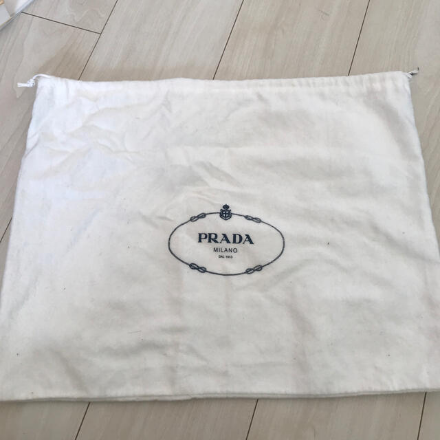 PRADA(プラダ)のプラダ　袋 レディースのバッグ(ショップ袋)の商品写真