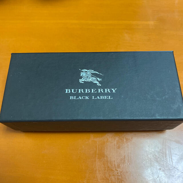 BURBERRY BLACK LABEL(バーバリーブラックレーベル)のBURBERRY BLACK LABEL メガネケース（箱付き） メンズのファッション小物(サングラス/メガネ)の商品写真
