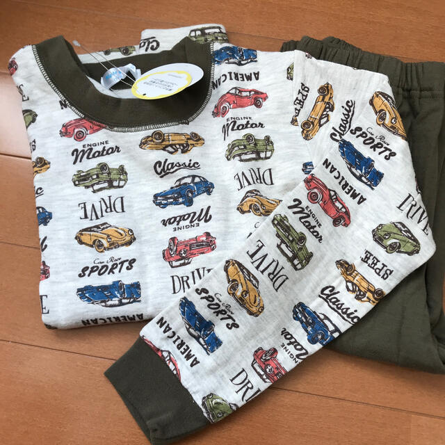 motherways(マザウェイズ)のマザウェイズ  長袖パジャマ　120 キッズ/ベビー/マタニティのキッズ服男の子用(90cm~)(パジャマ)の商品写真