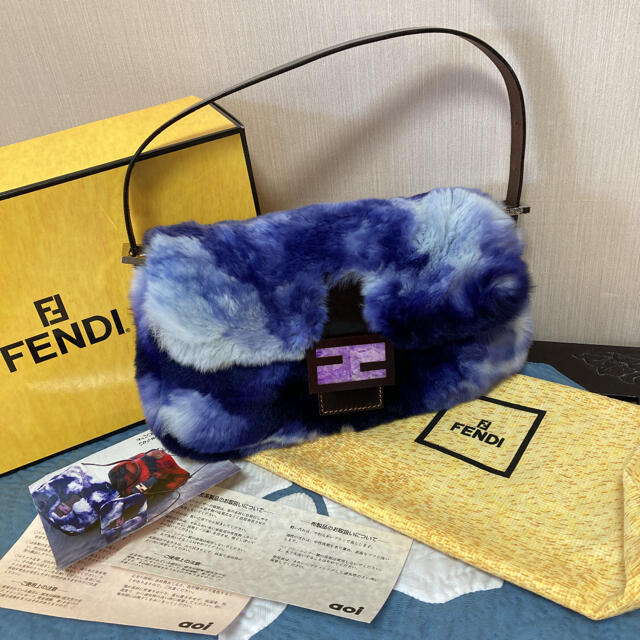 レディース未使用☆FENDI☆クロワッサン☆バゲット☆ショルダーバッグ☆ファー☆