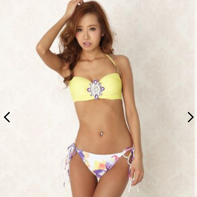 ⑮【新品未使用】Rady♡ポイントエレガンスフラワービジュービキニ