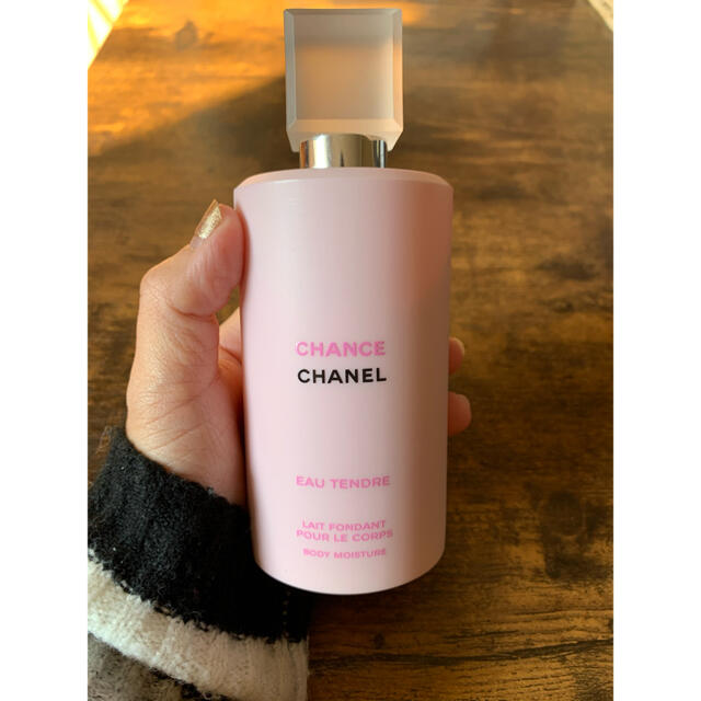 CHANEL(シャネル)のCHANEL チャンスオータドゥルボディーモイスチャー コスメ/美容のボディケア(ボディローション/ミルク)の商品写真