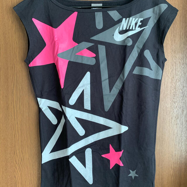 NIKE(ナイキ)のNIKE Tシャツ レディースのトップス(Tシャツ(半袖/袖なし))の商品写真