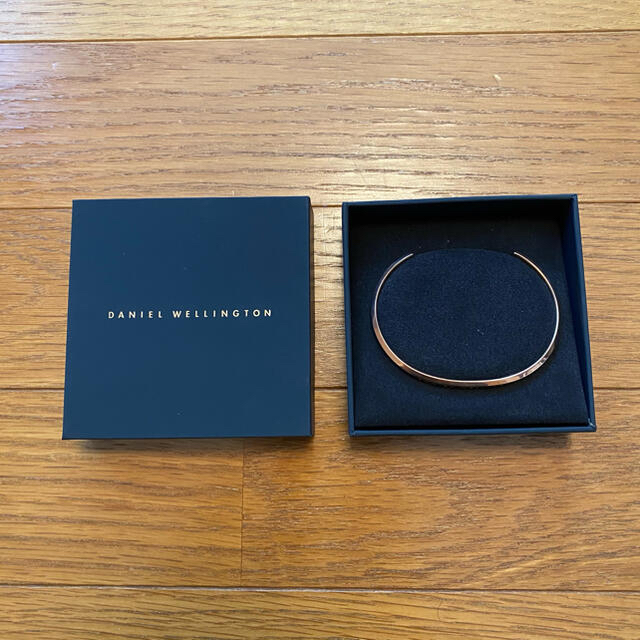 Daniel Wellington(ダニエルウェリントン)のDaniel Wellington ダニエルウェリントン バングル メンズのアクセサリー(バングル/リストバンド)の商品写真