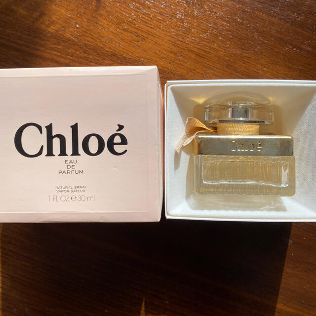 Chloe(クロエ)のChloe 香水　30ml コスメ/美容の香水(香水(女性用))の商品写真