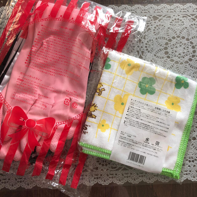 SNOOPY(スヌーピー)の🌸新品・未使用🌸キッチン用品🌸ゴム手袋🌸キッチンクロス🌸 インテリア/住まい/日用品の日用品/生活雑貨/旅行(日用品/生活雑貨)の商品写真