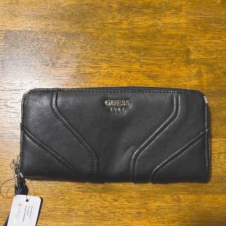 ゲス(GUESS)の®︎isa✴︎©︎at's様専用(^^)新品難あり！GUESS 長財布　ブラック(財布)