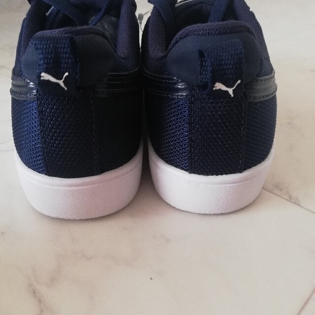 Puma 新品 Puma プーマ 軽量スニーカー 23 5cmの通販 By Meiharu S Shop プーマならラクマ Puma 新品 Puma プーマ 軽量スニーカー 23 5cmの通販 By Meiharu S Shop プーマならラクマ