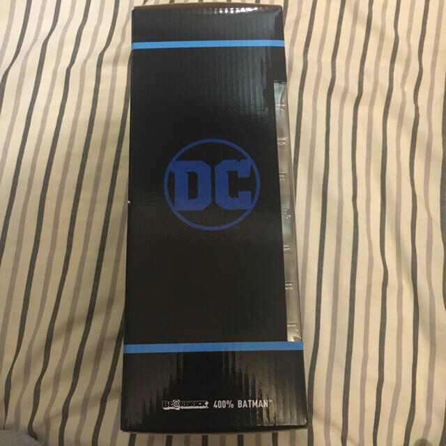 DC(ディーシー)のタカオ様専用　ハッピークジベアブリック DC ラストワン賞 バットマン 400% エンタメ/ホビーのフィギュア(アメコミ)の商品写真