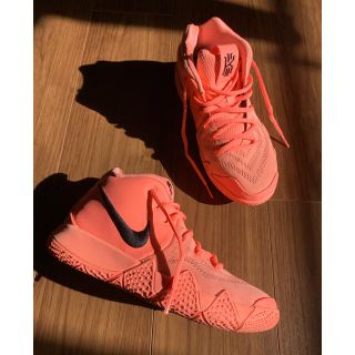 ナイキ(NIKE)のNIKE KYRIE 4 GS ATOMIC PINKカイリー 4 ピンク(スニーカー)