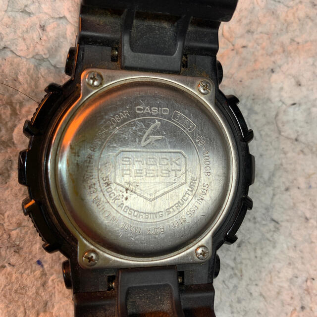 G-SHOCK(ジーショック)のG-SHOCK ブラック　ゴールド メンズの時計(腕時計(デジタル))の商品写真