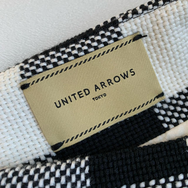 UNITED ARROWS(ユナイテッドアローズ)の値下げ！ユナイテッドアローズ  ブロックチェック　タイトスカート  38 レディースのスカート(ひざ丈スカート)の商品写真