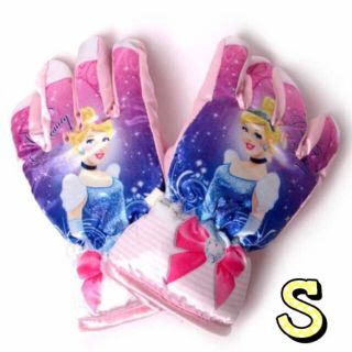 ディズニー シンデレラ 子供 手袋の通販 7点 Disneyのキッズ ベビー マタニティを買うならラクマ ディズニー シンデレラ 子供 手袋の通販 7点 Disneyのキッズ ベビー マタニティを買うならラクマ