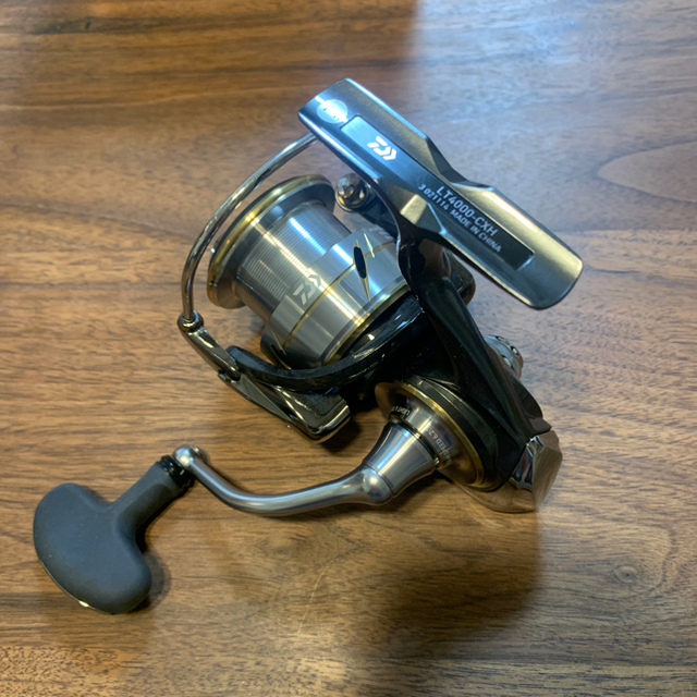 DAIWA(ダイワ)の魔具人様専用　DAIWAダイワ　20ルビアス　LT4000-CXH スポーツ/アウトドアのフィッシング(リール)の商品写真