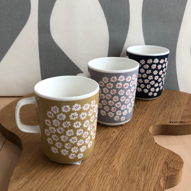 marimekko(マリメッコ)の新品 3個 marimekko Puketti プケッティ マグカップ インテリア/住まい/日用品のキッチン/食器(食器)の商品写真