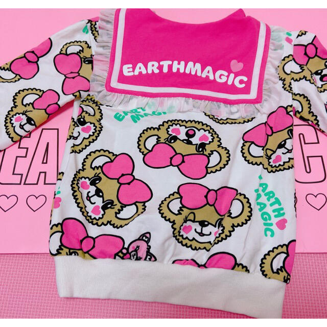 EARTHMAGIC(アースマジック)のフェイスマフィー 総柄セーラートレーナー キッズ/ベビー/マタニティのキッズ服女の子用(90cm~)(Tシャツ/カットソー)の商品写真