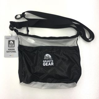 グラナイトギア(GRANITE GEAR)のグラナイトギア ハイカーサチェル ホワイト/ブラック 新品未使用(ショルダーバッグ)