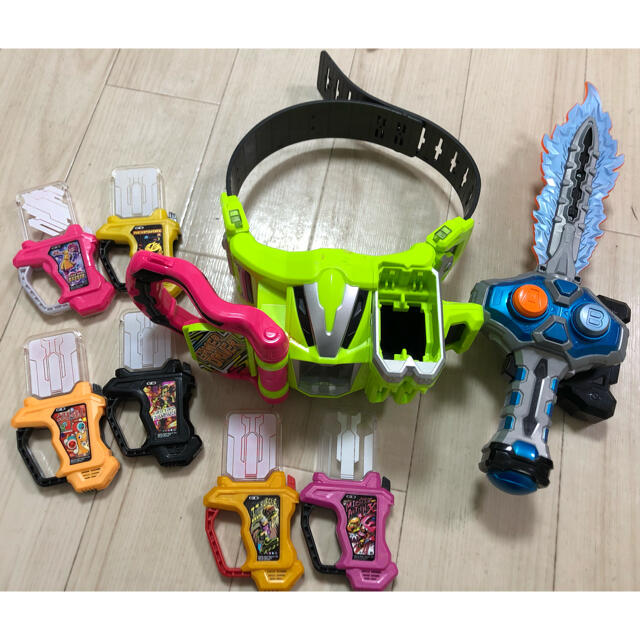 BANDAI(バンダイ)のエグゼイド おもちゃセット エンタメ/ホビーのフィギュア(特撮)の商品写真