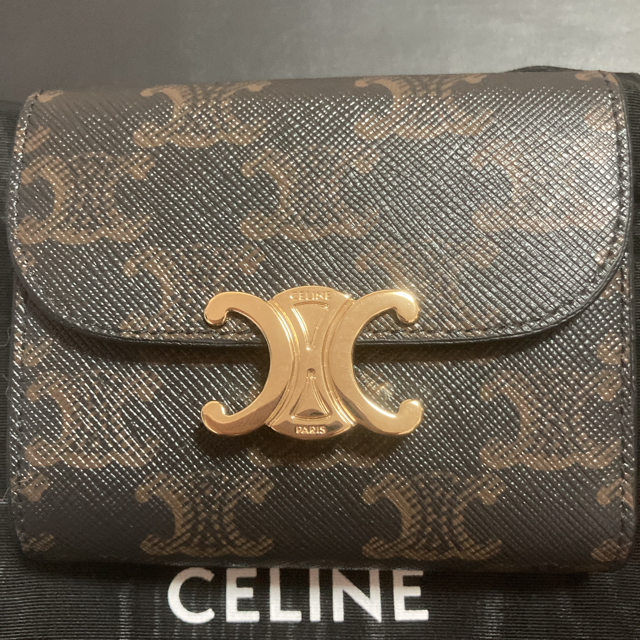 新品 値下げ Celine セリーヌ 三つ折財布