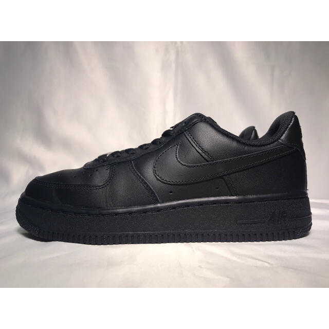 NIKE AIR FORCE 1 LOW 07 WMNS BLACK 23.5