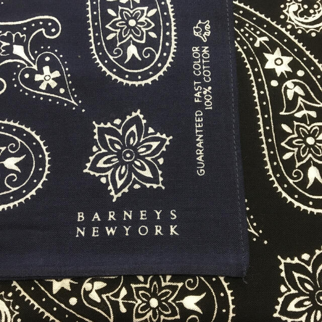 BARNEYS NEW YORK(バーニーズニューヨーク)のバーニーズニューヨーク　バンダナ メンズのファッション小物(バンダナ/スカーフ)の商品写真