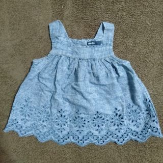 ベビーギャップ(babyGAP)のbabyGAP スカラップ刺繍 デニム トップス 80cm(シャツ/カットソー)