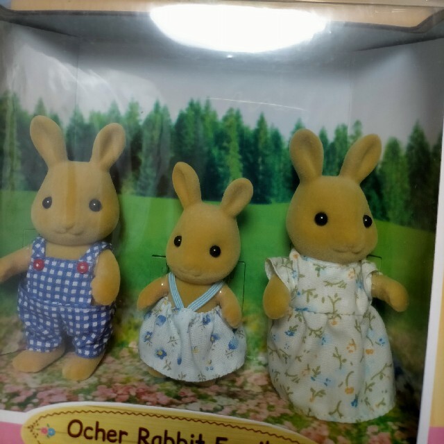 EPOCH(エポック)のシルバニアファミリー ocher rabbit family ウサギファミリー エンタメ/ホビーのおもちゃ/ぬいぐるみ(キャラクターグッズ)の商品写真