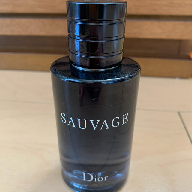 Dior(ディオール)のDIOR香水　ソヴァージュ　オードゥパルファン 100ml コスメ/美容の香水(香水(男性用))の商品写真