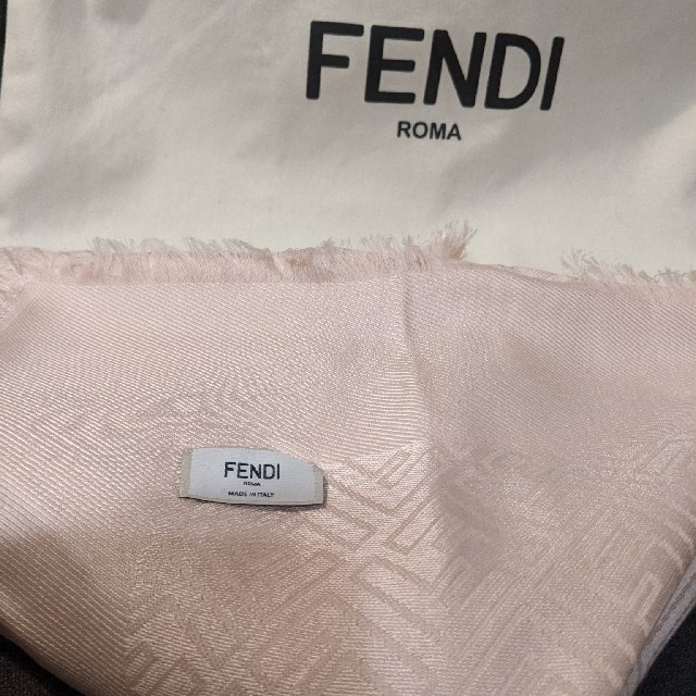 FENDI　ストールファッション小物