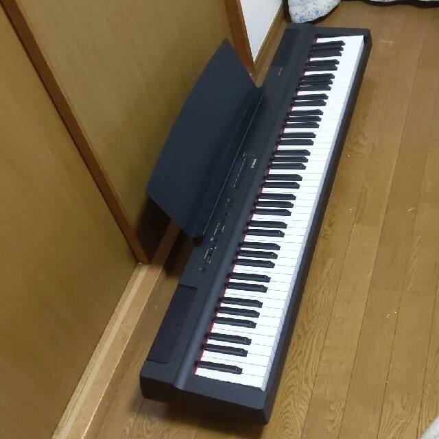 ヤマハ(ヤマハ)の送料無料　専用ソフトケース付き　電子ピアノ　キーボード　YAMAHA P-125 楽器の鍵盤楽器(電子ピアノ)の商品写真