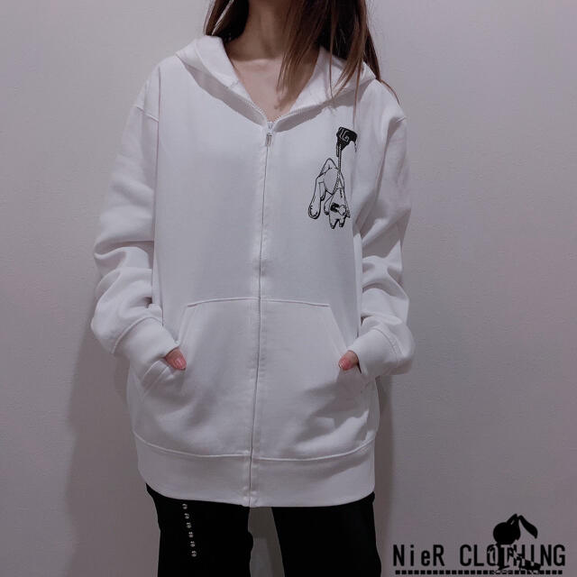 NieR 裏起毛WHITE ZIP PARKA 白パーカー 男女兼用 レディースのトップス(パーカー)の商品写真