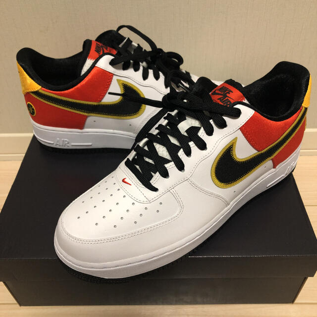 NIKE(ナイキ)の【送料込み★】NIKE AIR FORCE 1 "RAYGUNS" 28.5㎝ メンズの靴/シューズ(スニーカー)の商品写真