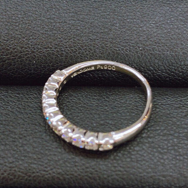 Vendome Aoyama(ヴァンドームアオヤマ)のプラチナダイヤリング PT900ダイヤモンドエタニティリング ピンキーリング レディースのアクセサリー(リング(指輪))の商品写真