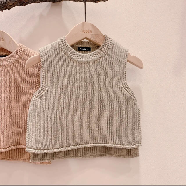 Aosta Knitベスト レディース 韓国子供服 レディースのトップス(ニット/セーター)の商品写真